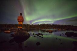 A Pietikianen of Aurora_Zone used the water to reflect a gorgeous sky