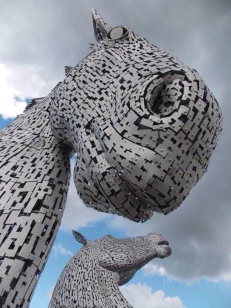 @findinganeish of Scotland photographed The Kelpies, of course, because what is more unique or textural than these guys? https://twitter.com/findinganeish/status/488767155018940416/photo/1