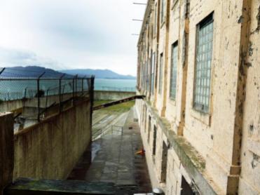 Patricia Barnard (@rockandroses_ of the UK caught a pretty but haunting photo of Alcatraz: https://twitter.com/rockandroses_/status/481157396061229056/photo/1